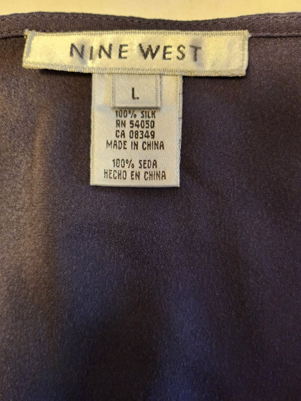 NWT Nine West 100% Silk Faux Wrap Empire Tie Back Flutter Sleeve Top L Charcoal - Picture 5 of 12